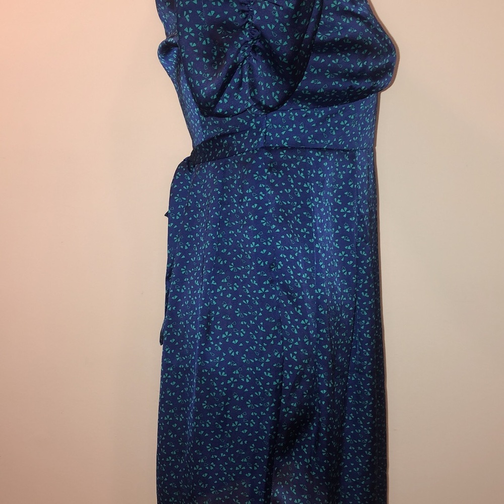 💚FOREVER 21 DRESS - Picture 4 of 7